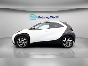 Used Toyota Aygo X 2023 for sale - 79668882: Photo