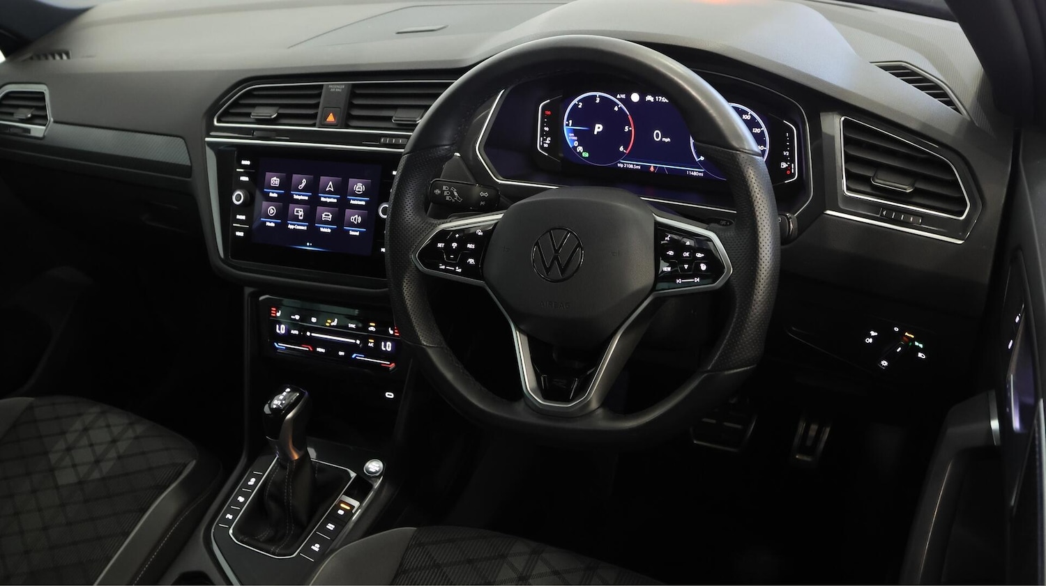 Used Volkswagen Tiguan 2024 for sale - 76227805: Photo 10