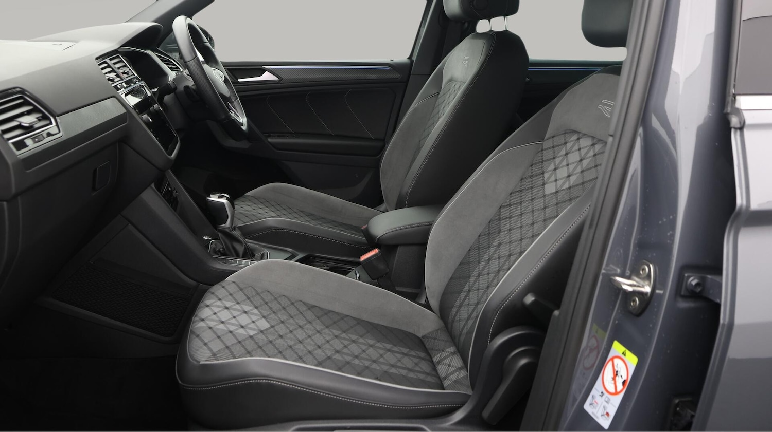 Used Volkswagen Tiguan 2024 for sale - 76227805: Photo 15