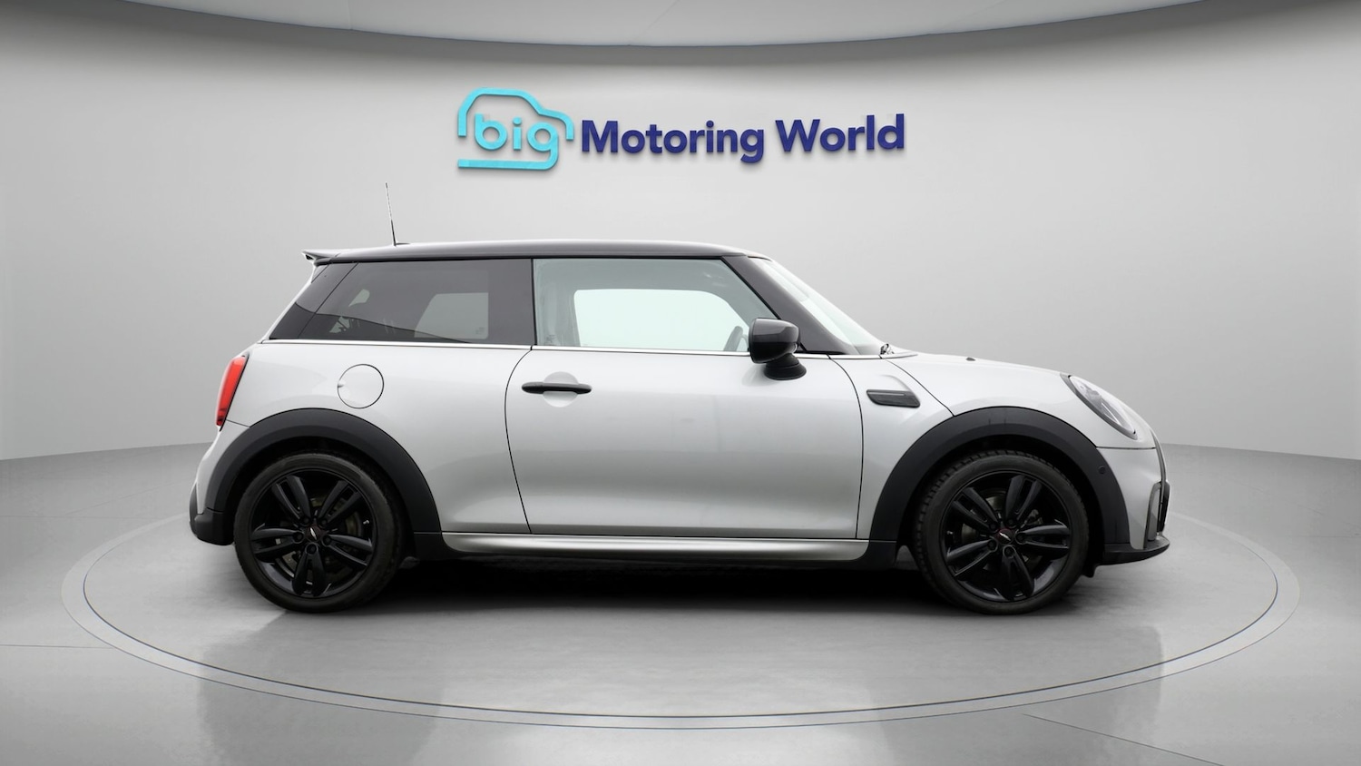 Used MINI Hatch 2024 for sale - 77303392: Photo 8