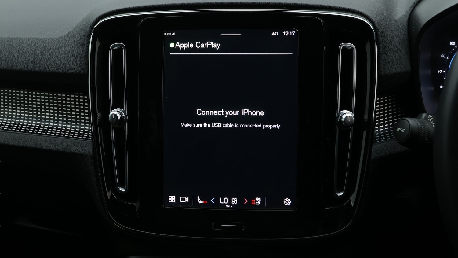 Used Volvo XC40 2021 for sale - 77459593: Photo 25