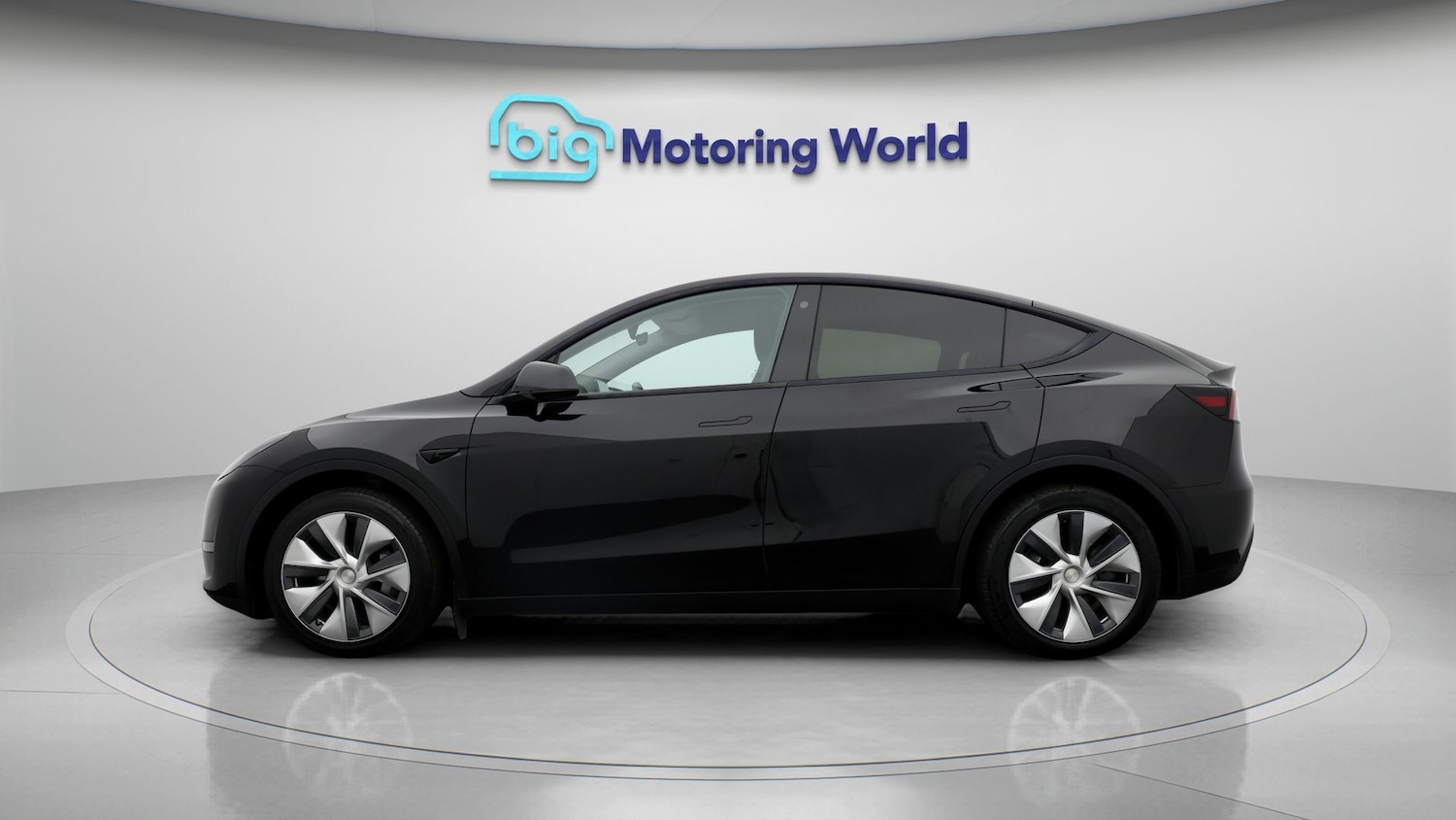 Used Tesla Model Y 2022 for sale - 77653236: Photo 4