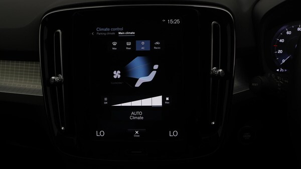Used Volvo XC40 2021 for sale - 76240012: Photo 13