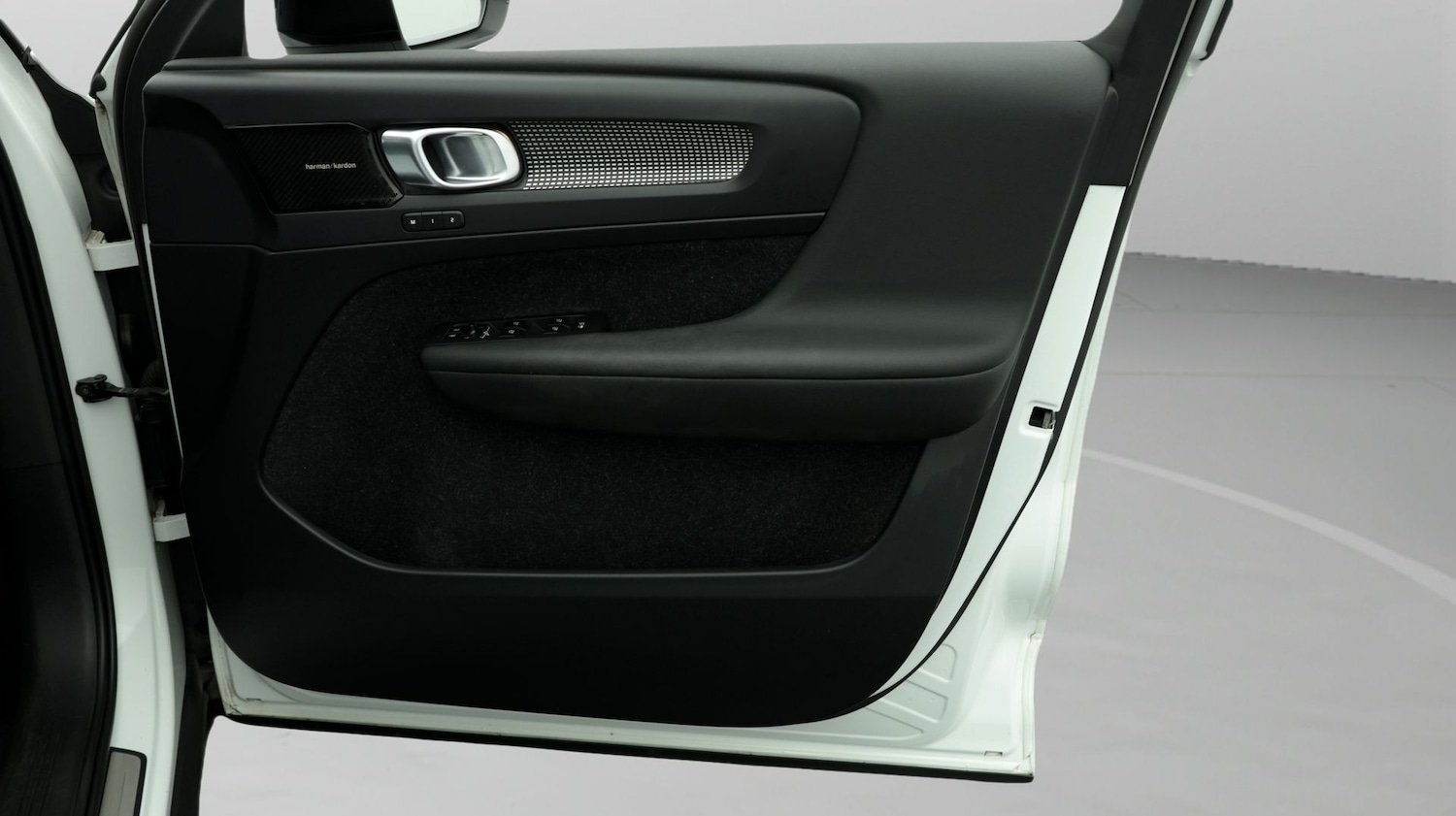 Used Volvo XC40 2018 for sale - 78040144: Photo 15