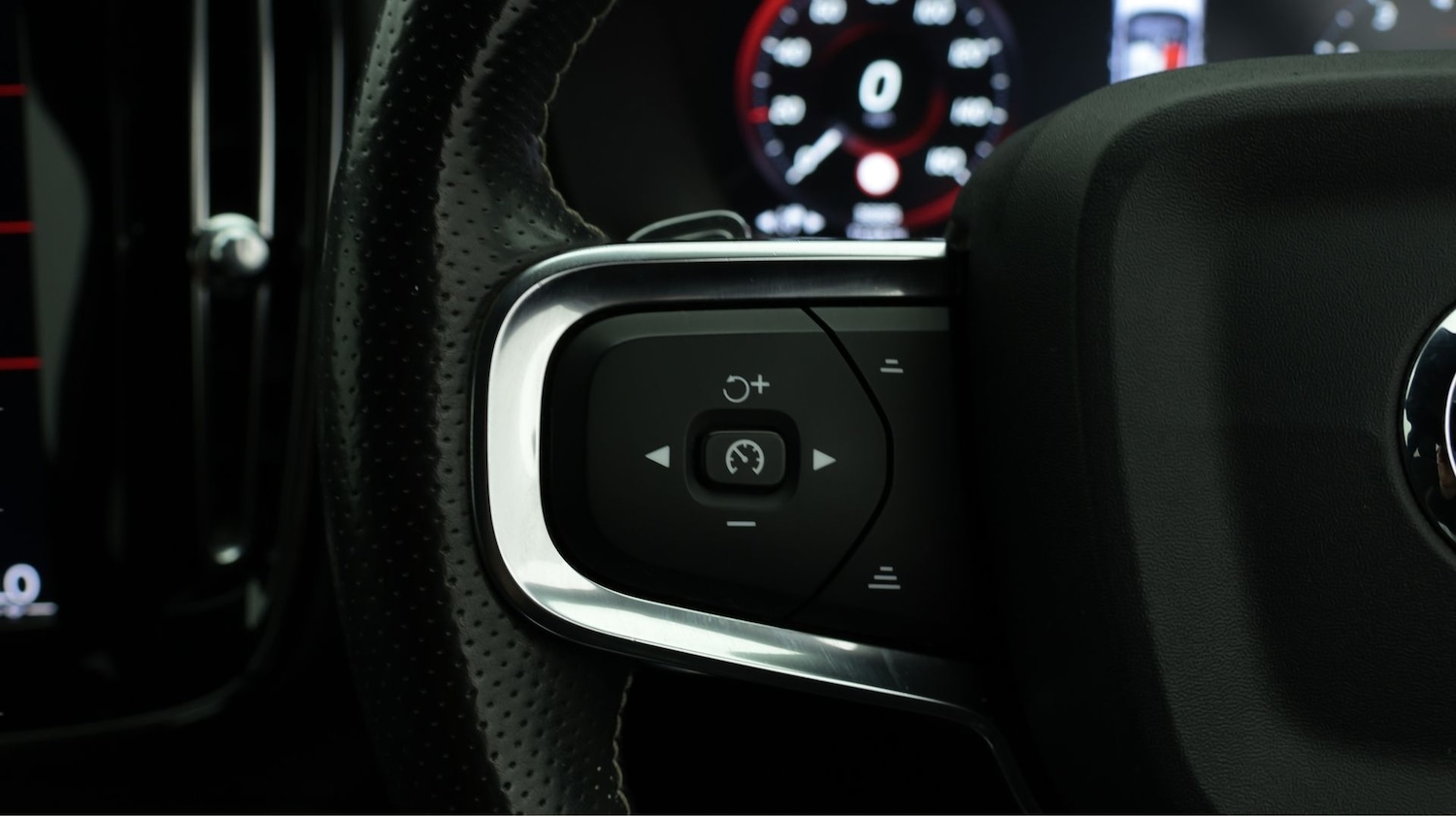 Used Volvo XC40 2018 for sale - 78040144: Photo 23