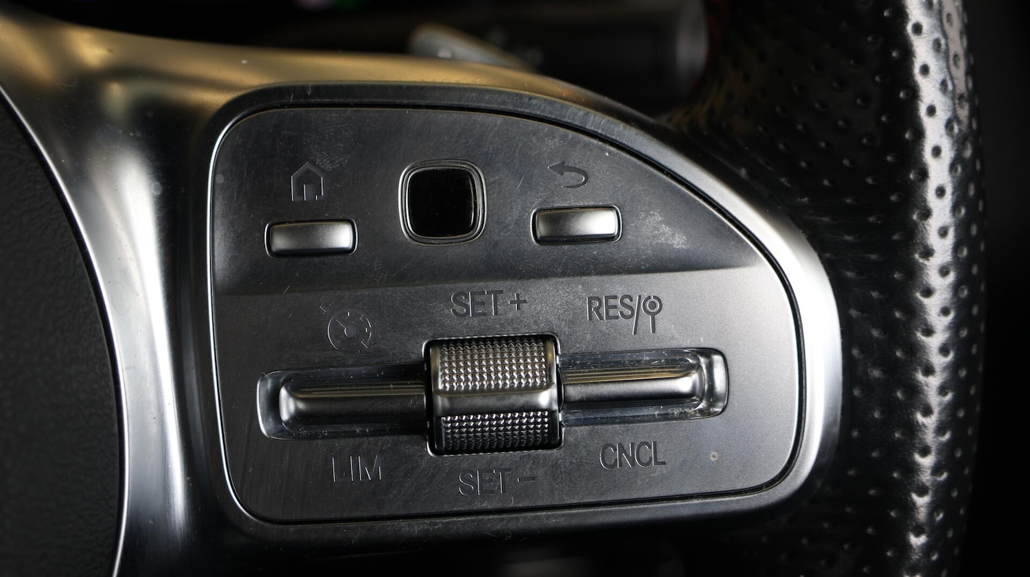 Used Mercedes-Benz EQA 2022 for sale - 76001750: Photo 26
