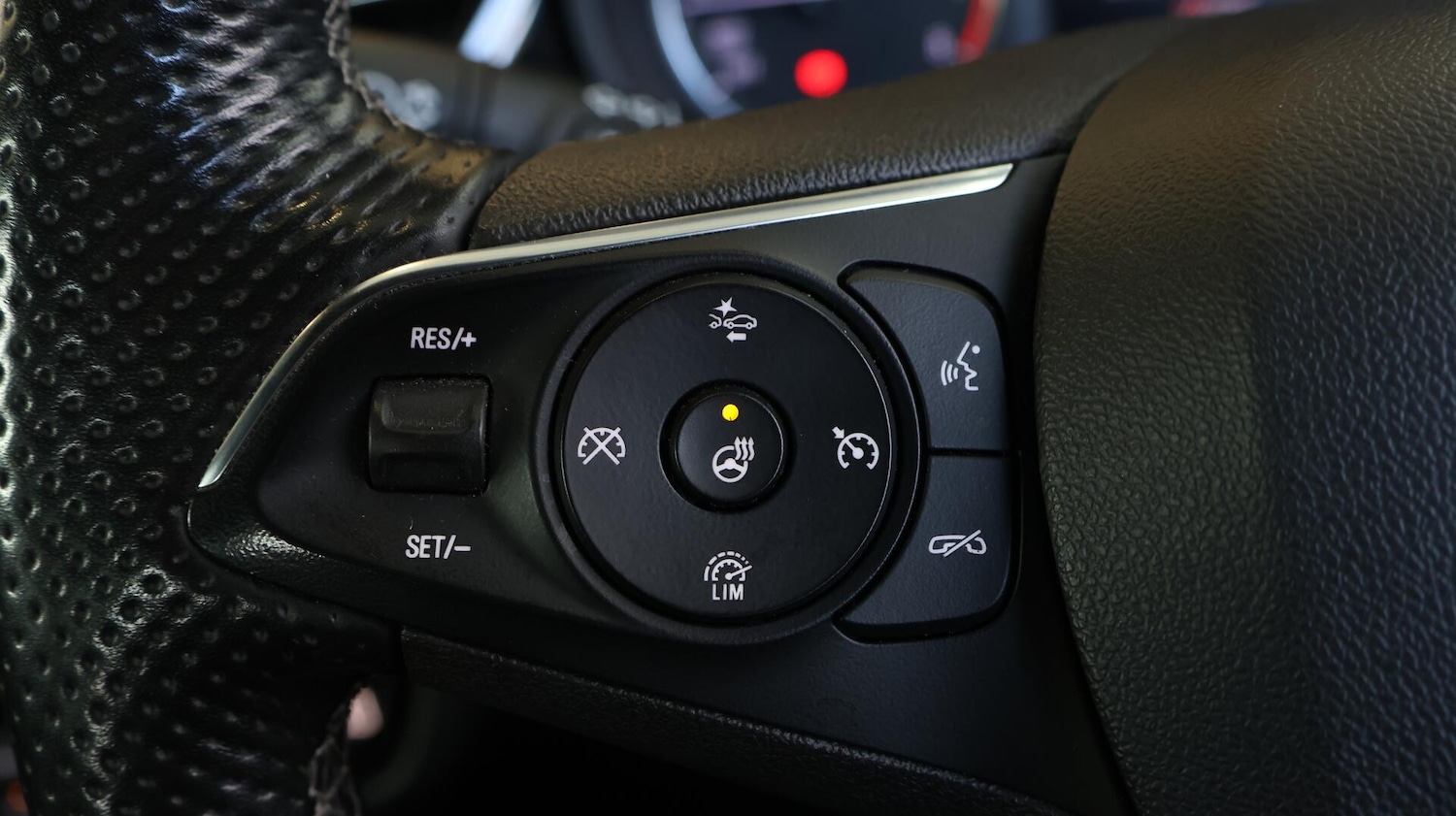 Used Vauxhall Insignia 2018 for sale - 76380903: Photo 24
