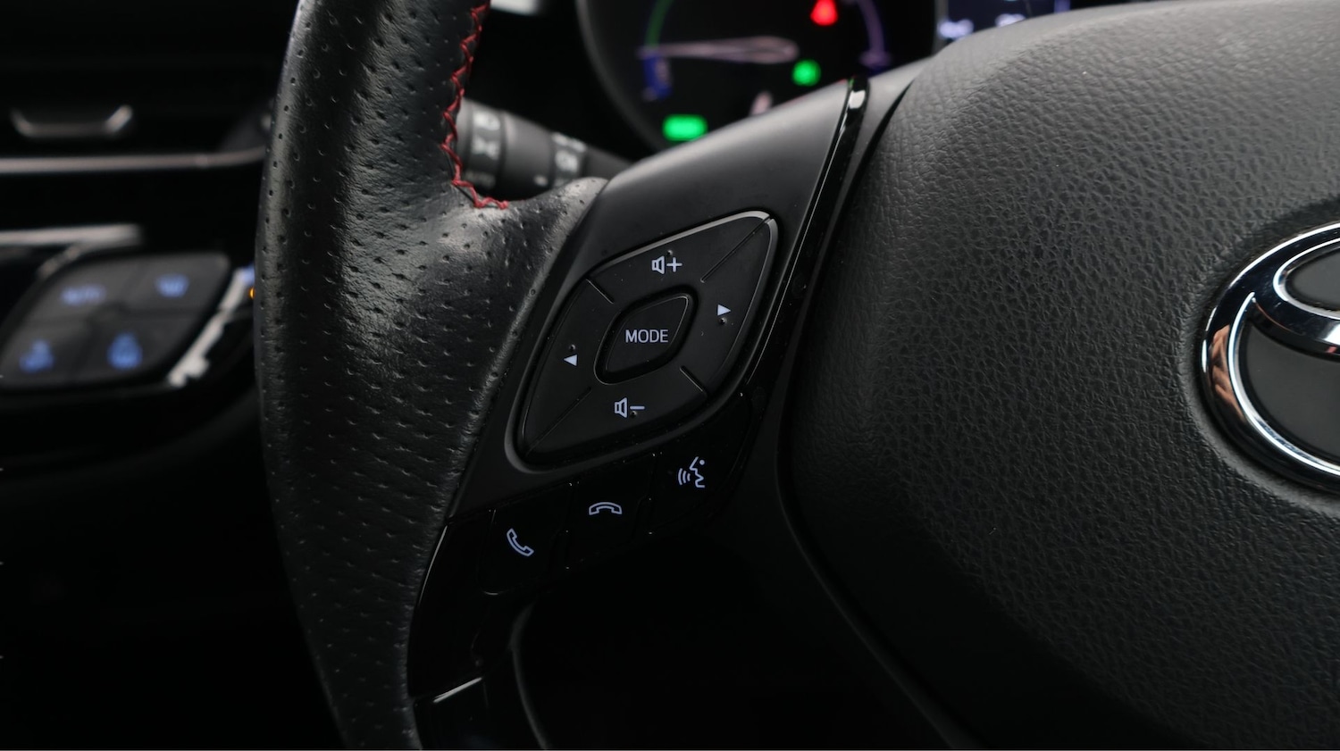 Used Toyota C-HR 2022 for sale - 77379379: Photo 23