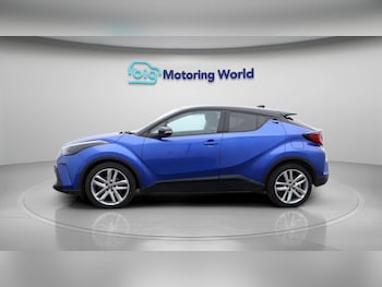 Used Toyota C-HR 2022 for sale - 77379379: Photo