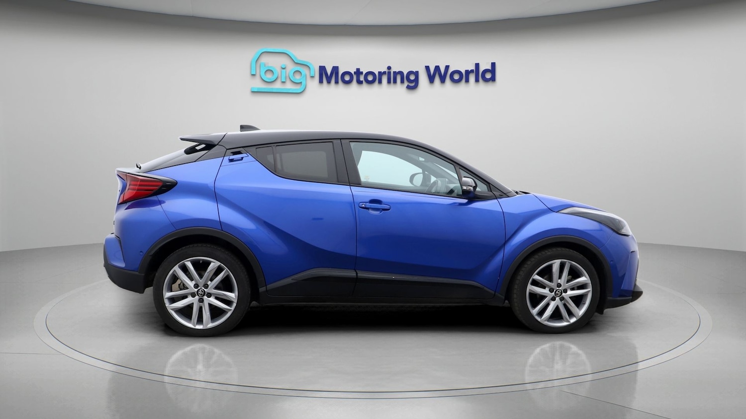 Used Toyota C-HR 2022 for sale - 77379379: Photo 8