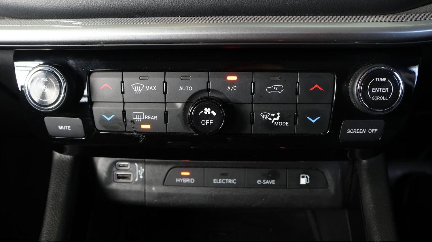 Used Jeep Compass 2023 for sale - 76138100: Photo 13