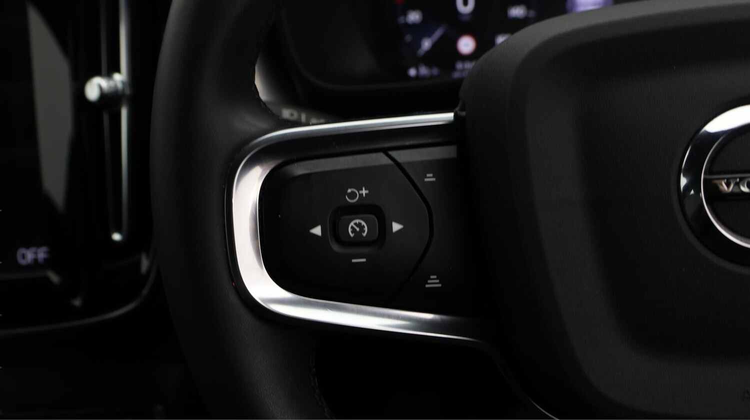 Used Volvo XC40 2022 for sale - 76743029: Photo 23