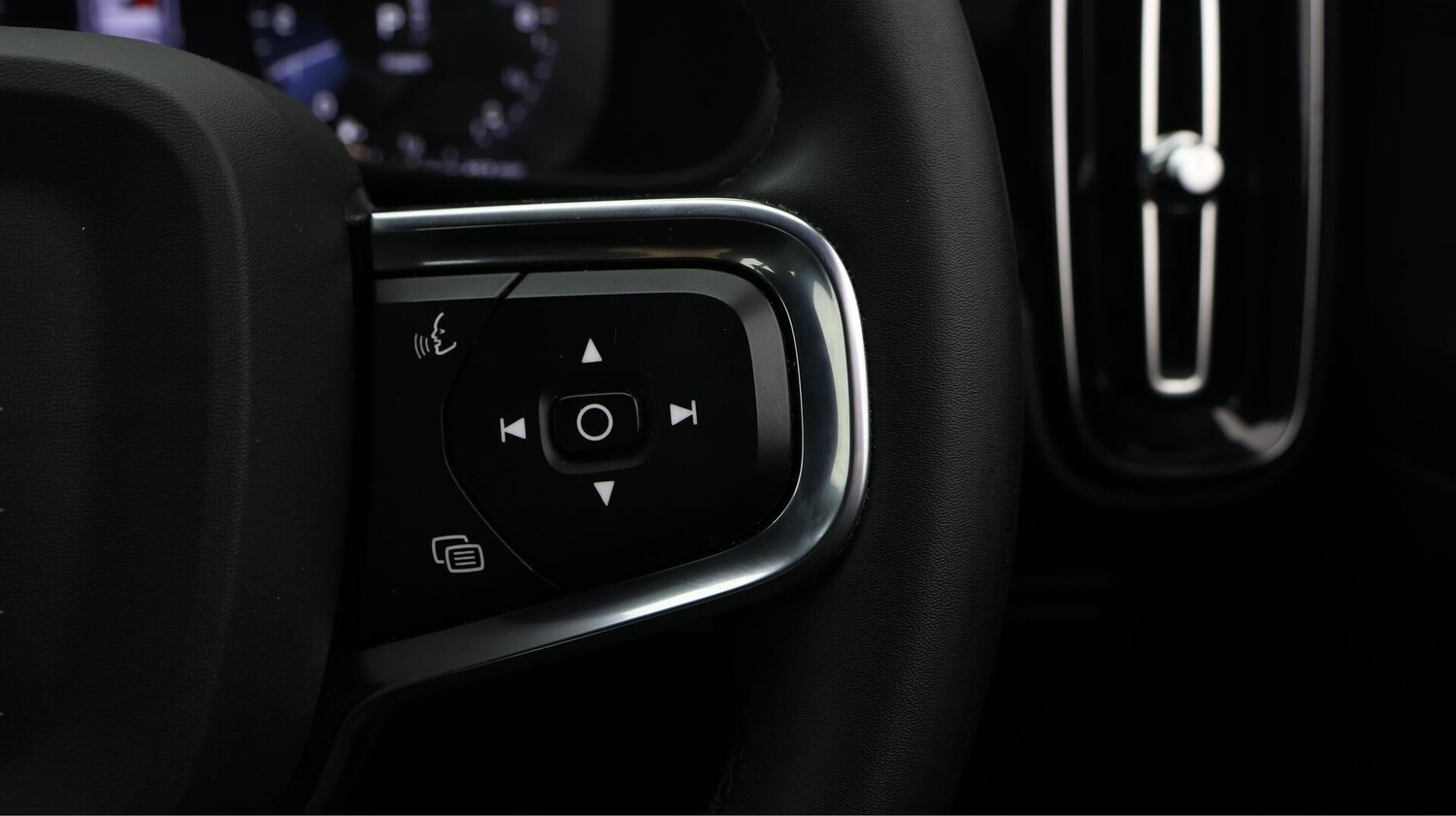 Used Volvo XC40 2022 for sale - 76743029: Photo 24