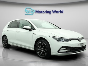 Volkswagen - Golf