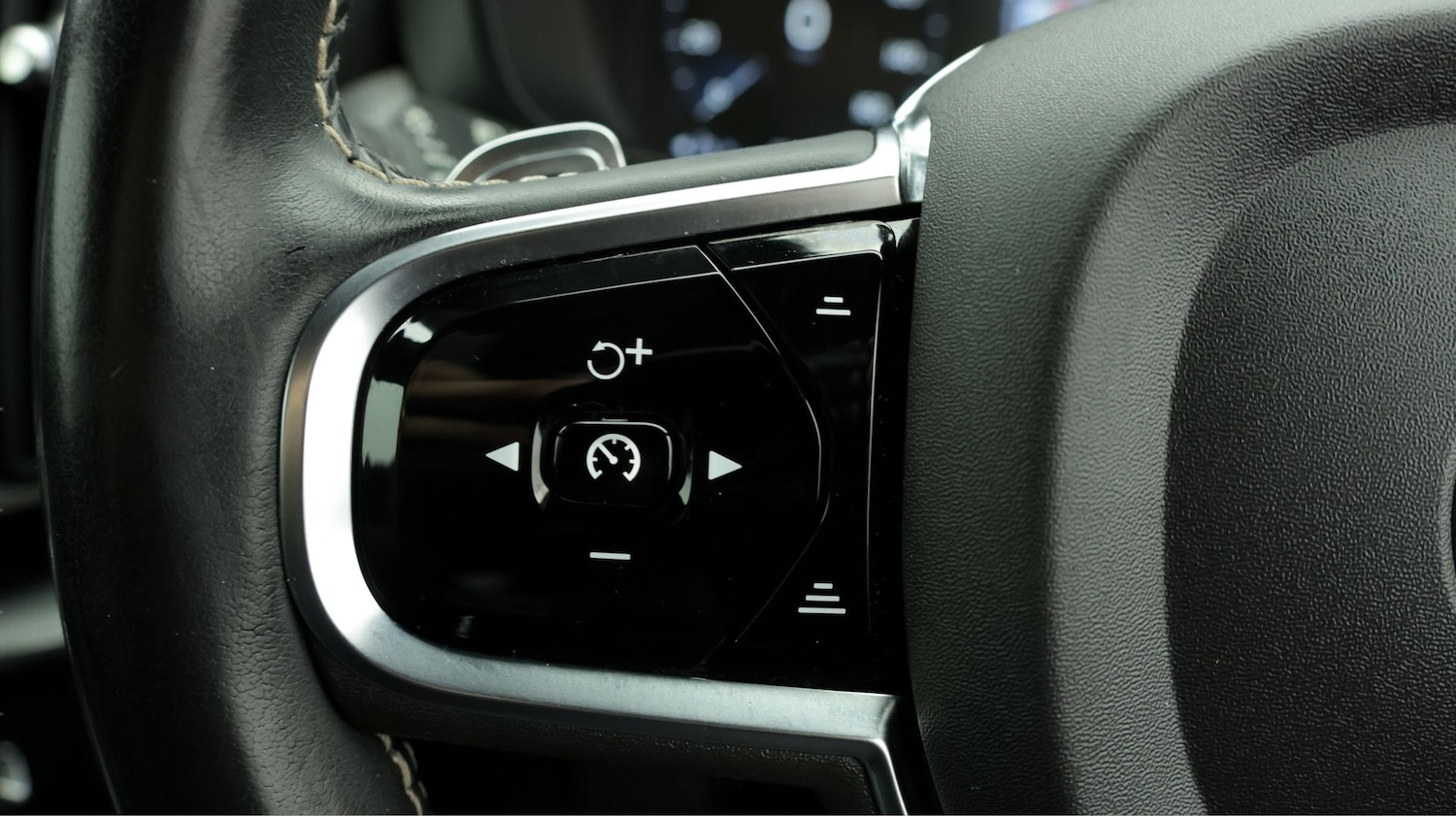 Used Volvo XC60 2019 for sale - 78046655: Photo 23