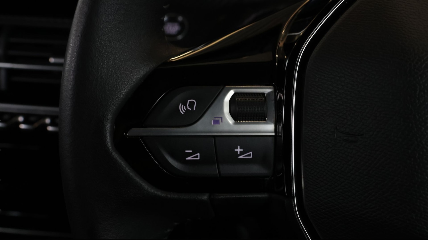 Used Peugeot 2008 2022 for sale - 77747605: Photo 20