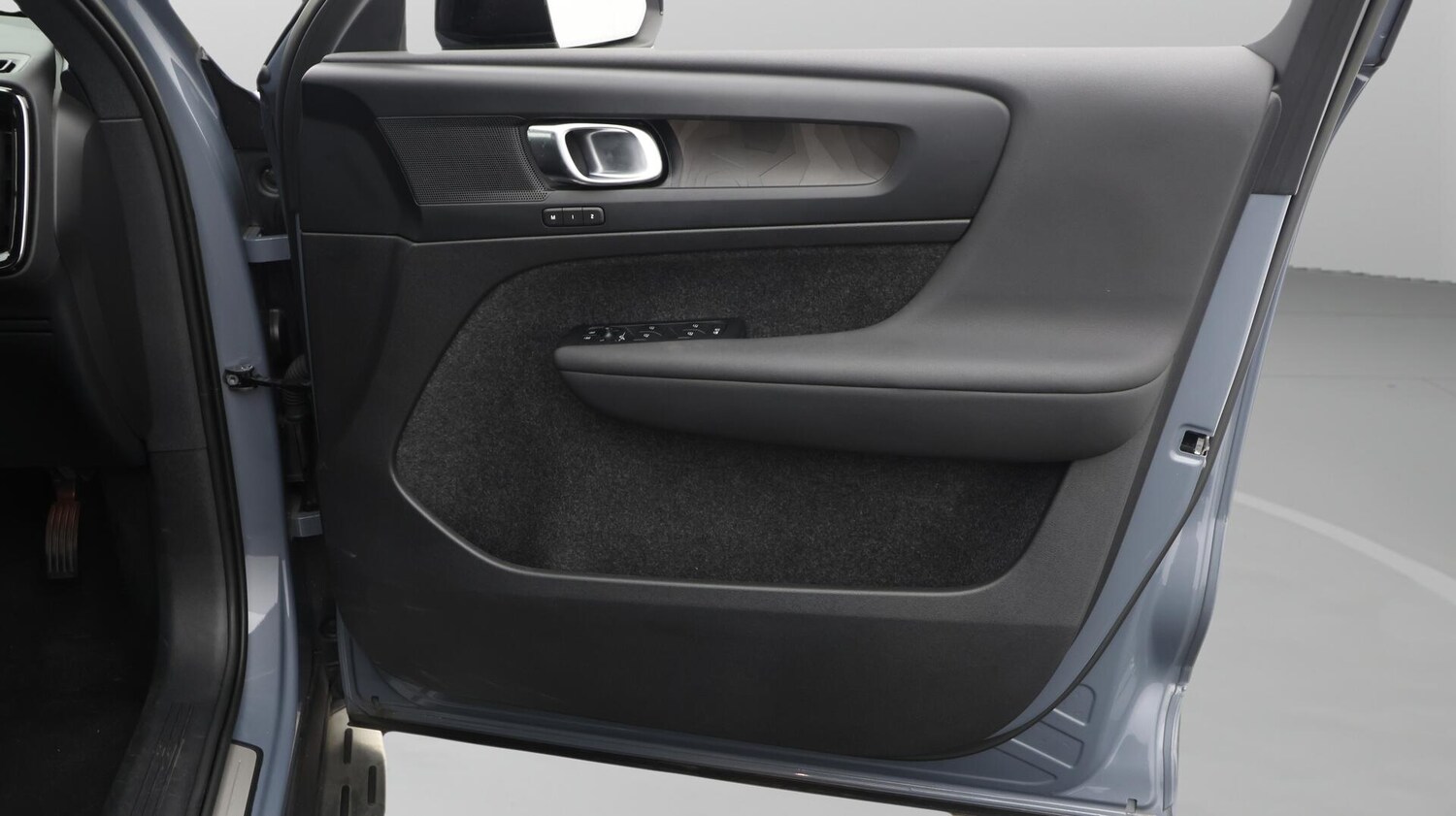 Used Volvo XC40 for sale - 76759320: Photo 16