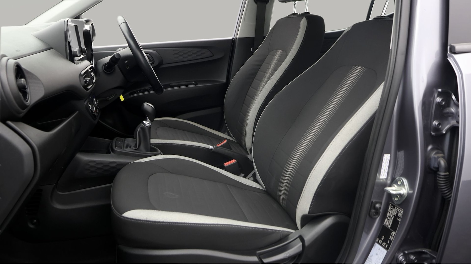 Used Hyundai i10 2020 for sale - 77181912: Photo 14