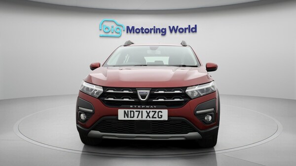 Used Dacia Sandero Stepway 2021 for sale - 76152698: Photo 3