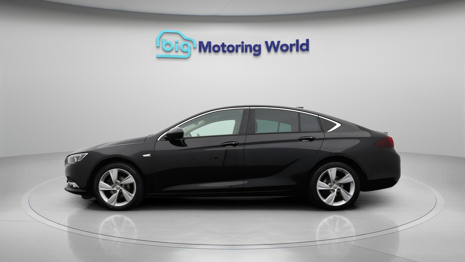 Used Vauxhall Insignia 2017 for sale - 76484510: Photo 5