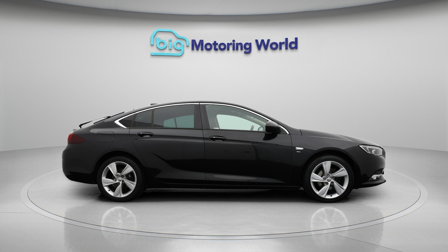 Used Vauxhall Insignia 2017 for sale - 76484510: Photo 9