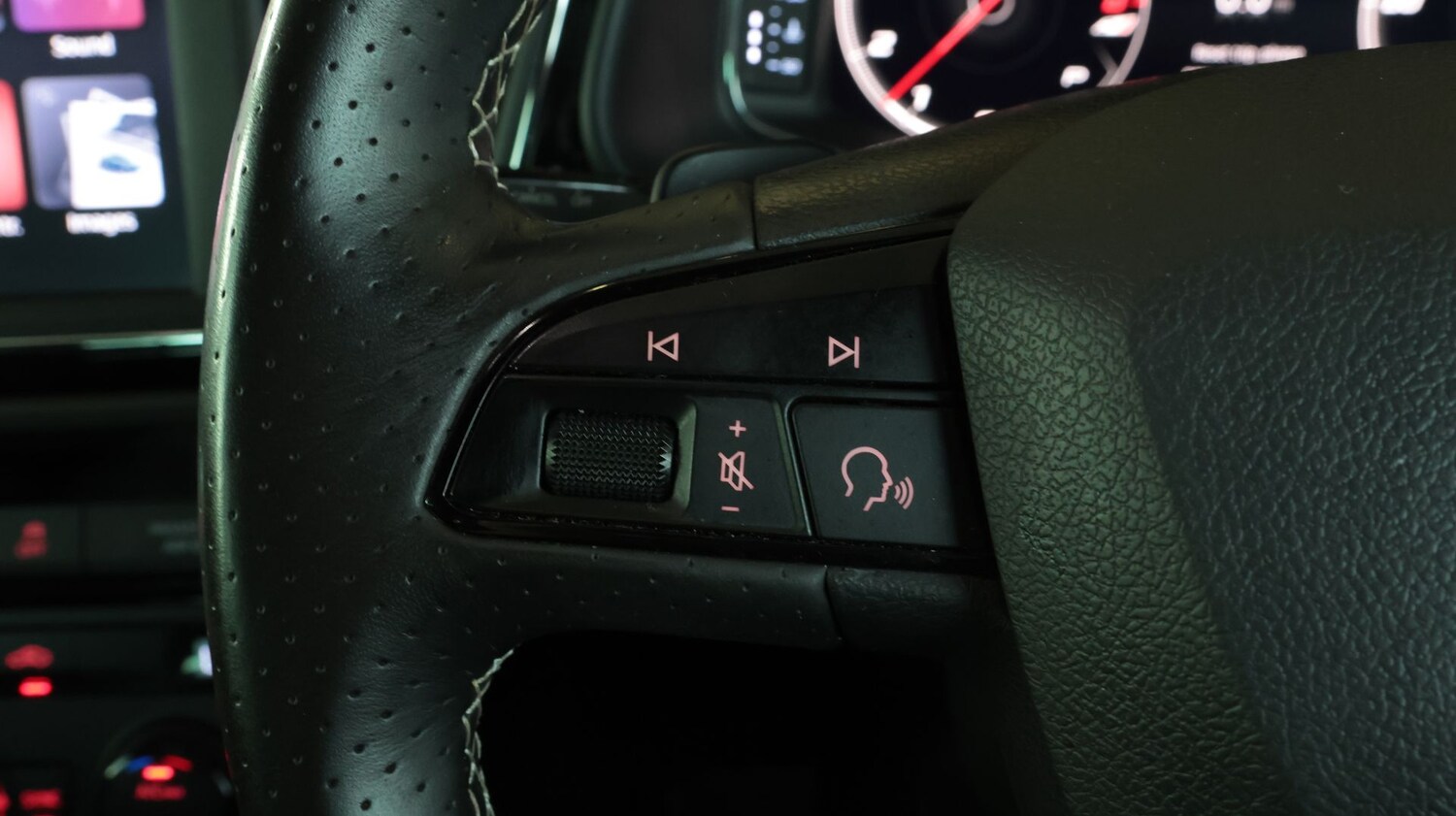 Used SEAT Leon 2019 for sale - 77998197: Photo 23