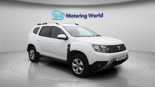 Used Dacia Duster 2021 for sale - 76295971: Photo 2