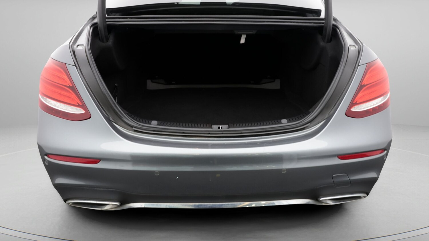 Used Mercedes-Benz E Class 2018 for sale - 78121435: Photo 17