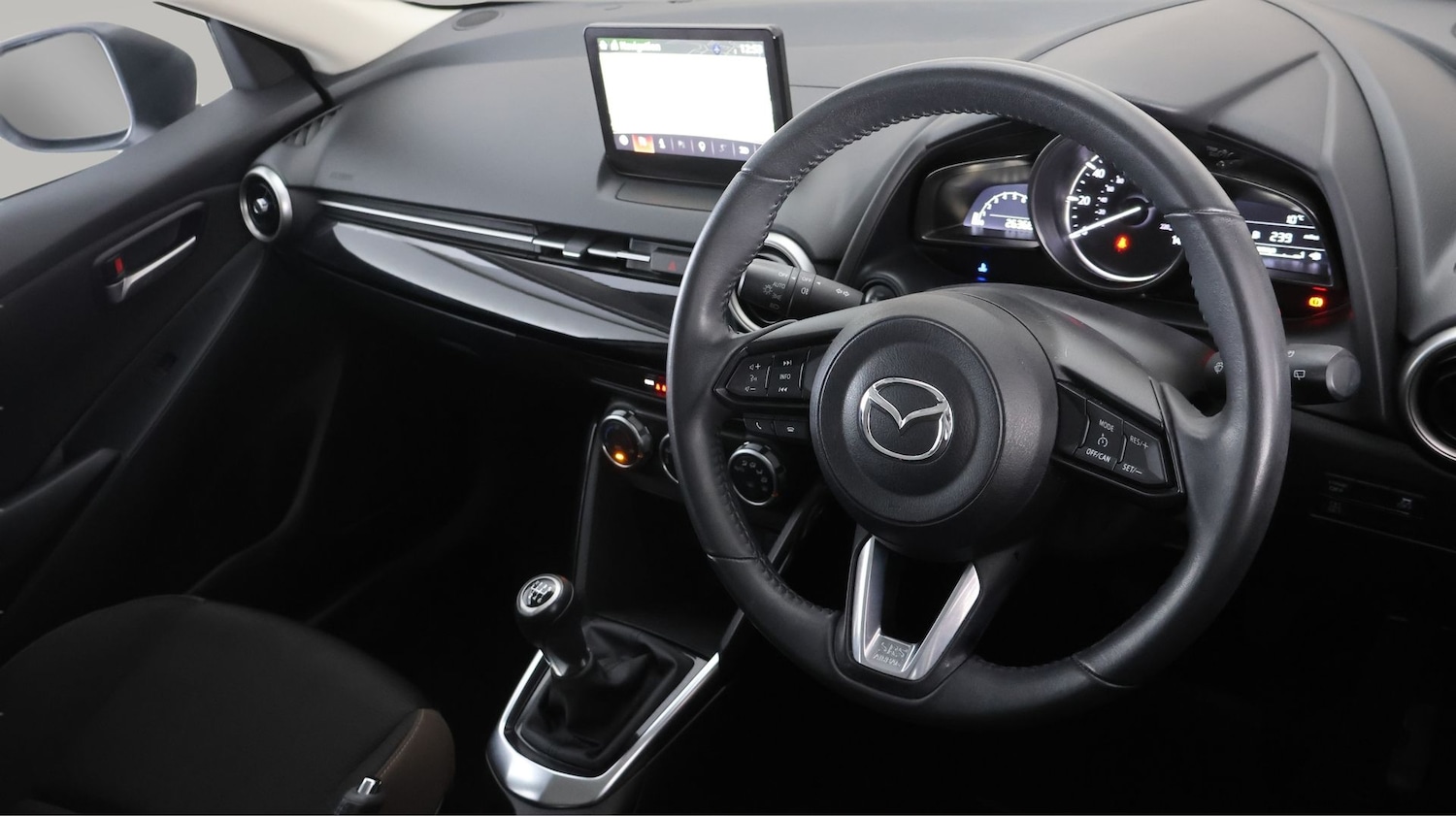 Used Mazda Mazda2 2023 for sale - 77461275: Photo 9