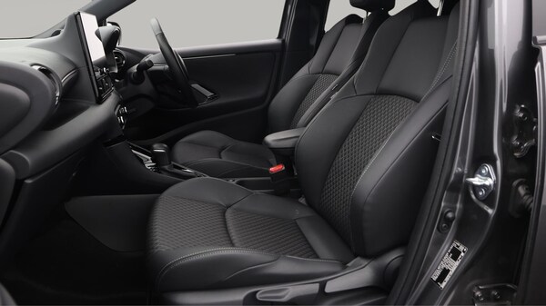 Used Toyota Yaris 2024 for sale - 76327269: Photo 15