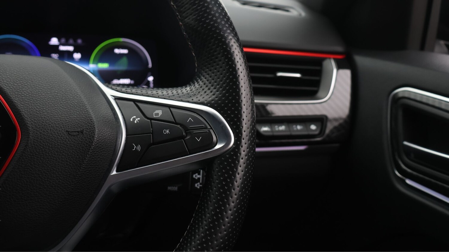 Used Renault Arkana 2023 for sale - 78187389: Photo 24