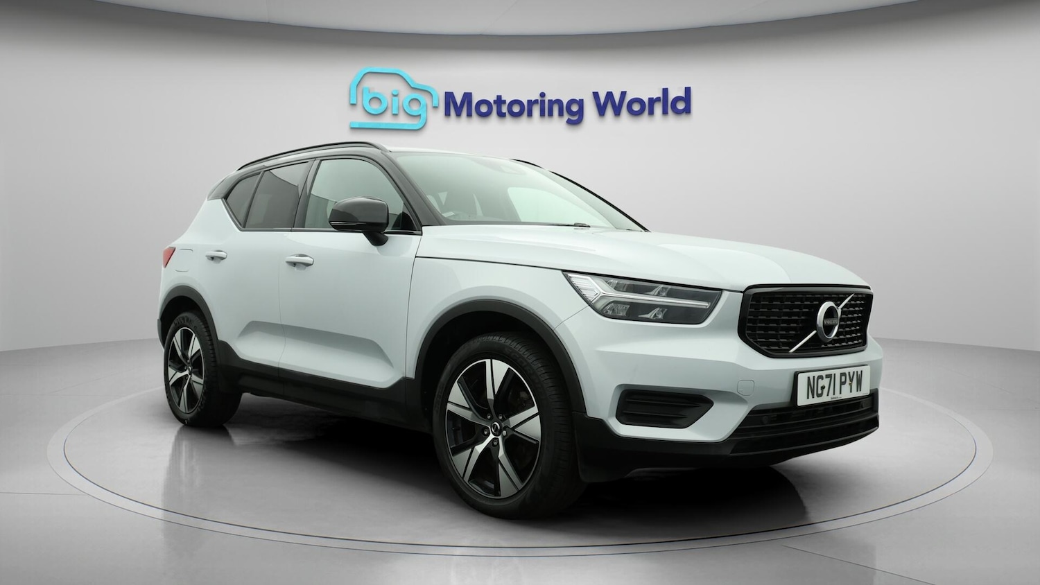 Used Volvo XC40 2021 for sale - 76121468: Photo 2