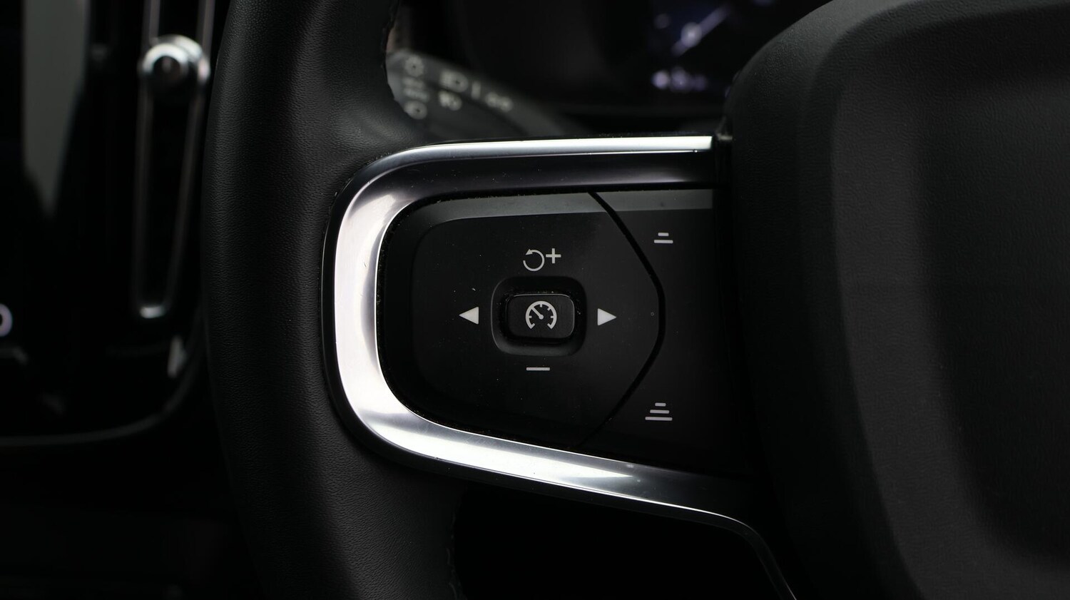 Used Volvo XC40 2021 for sale - 76121468: Photo 23