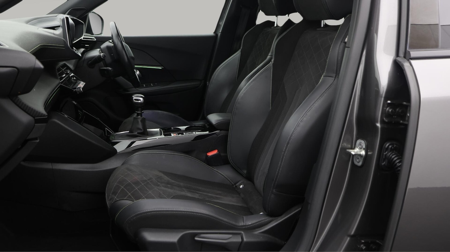 Used Peugeot 2008 2021 for sale - 76000710: Photo 15