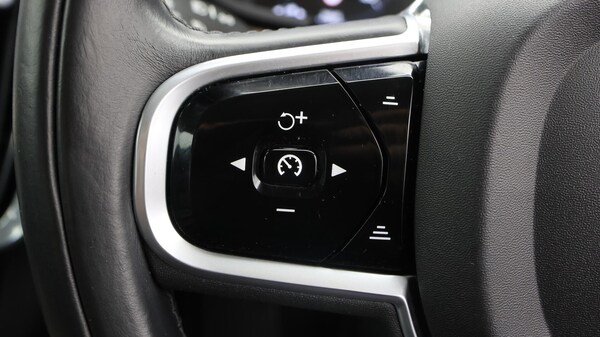 Used Volvo S90 2017 for sale - 76247652: Photo 25