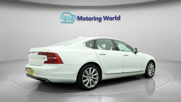 Used Volvo S90 2017 for sale - 76247652: Photo 8