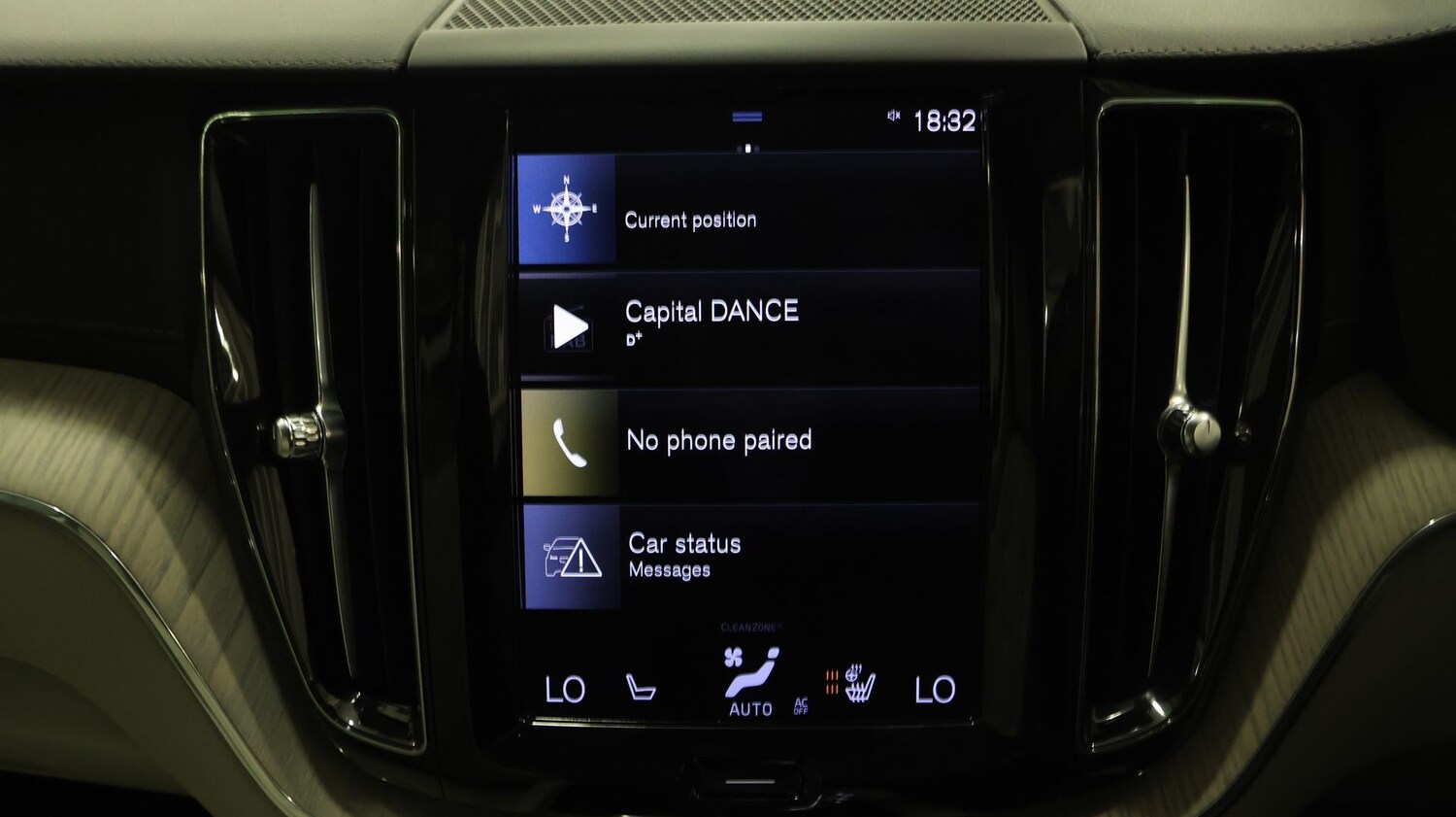 Used Volvo XC60 2021 for sale - 77296928: Photo 11