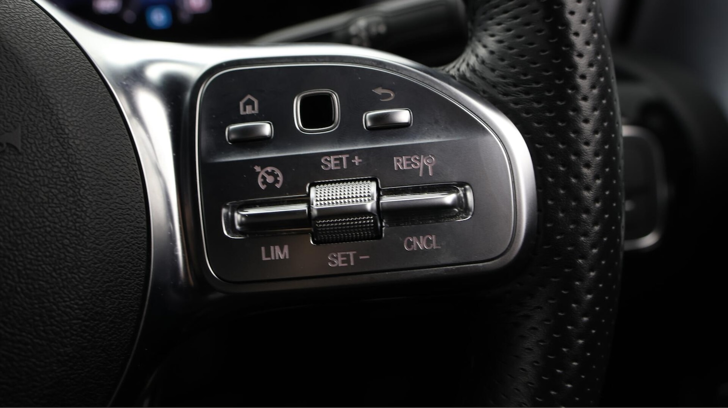 Used Mercedes-Benz CLA 2021 for sale - 76433350: Photo 24