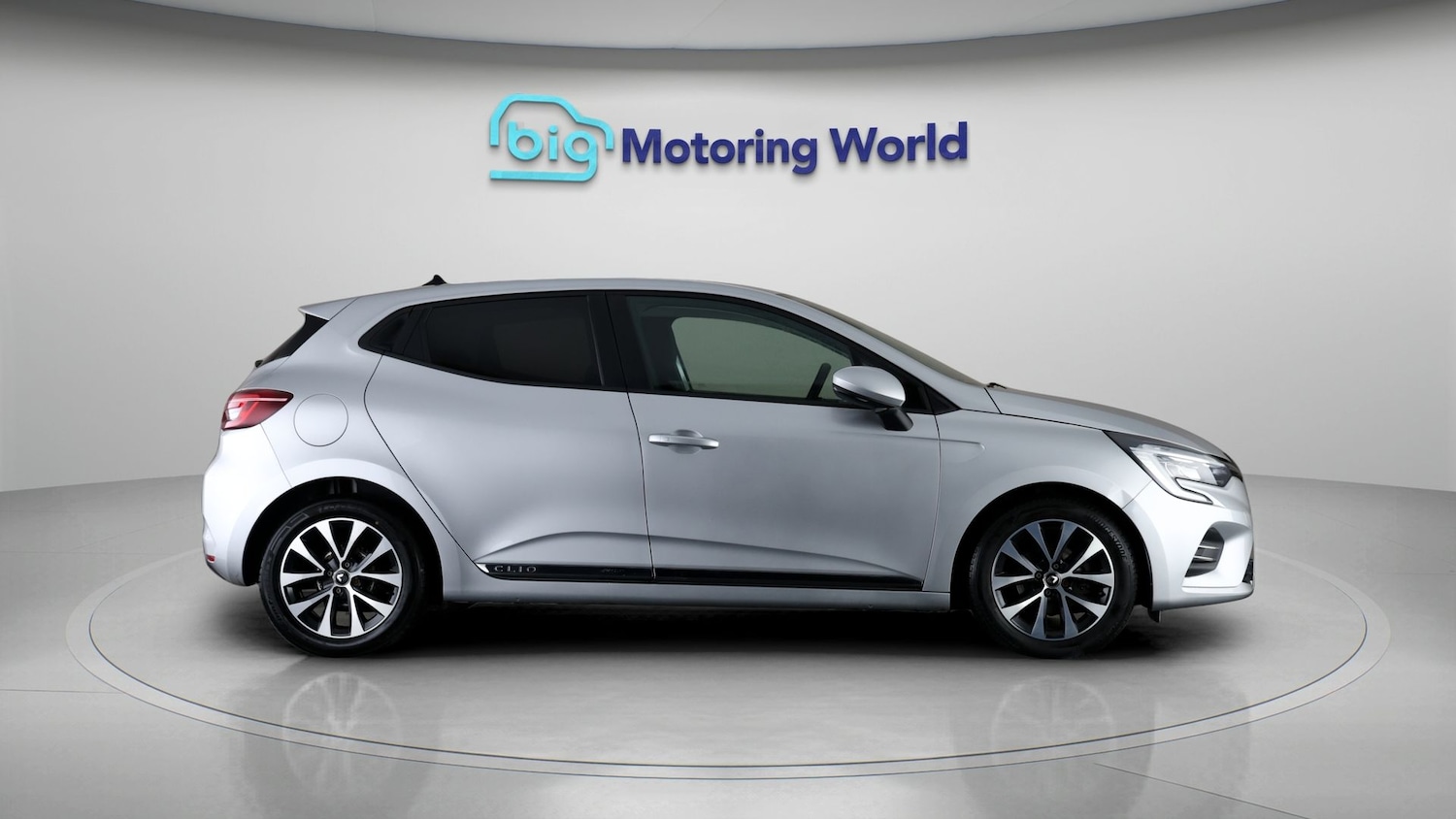 Used Renault Clio for sale - 77461596: Photo 8