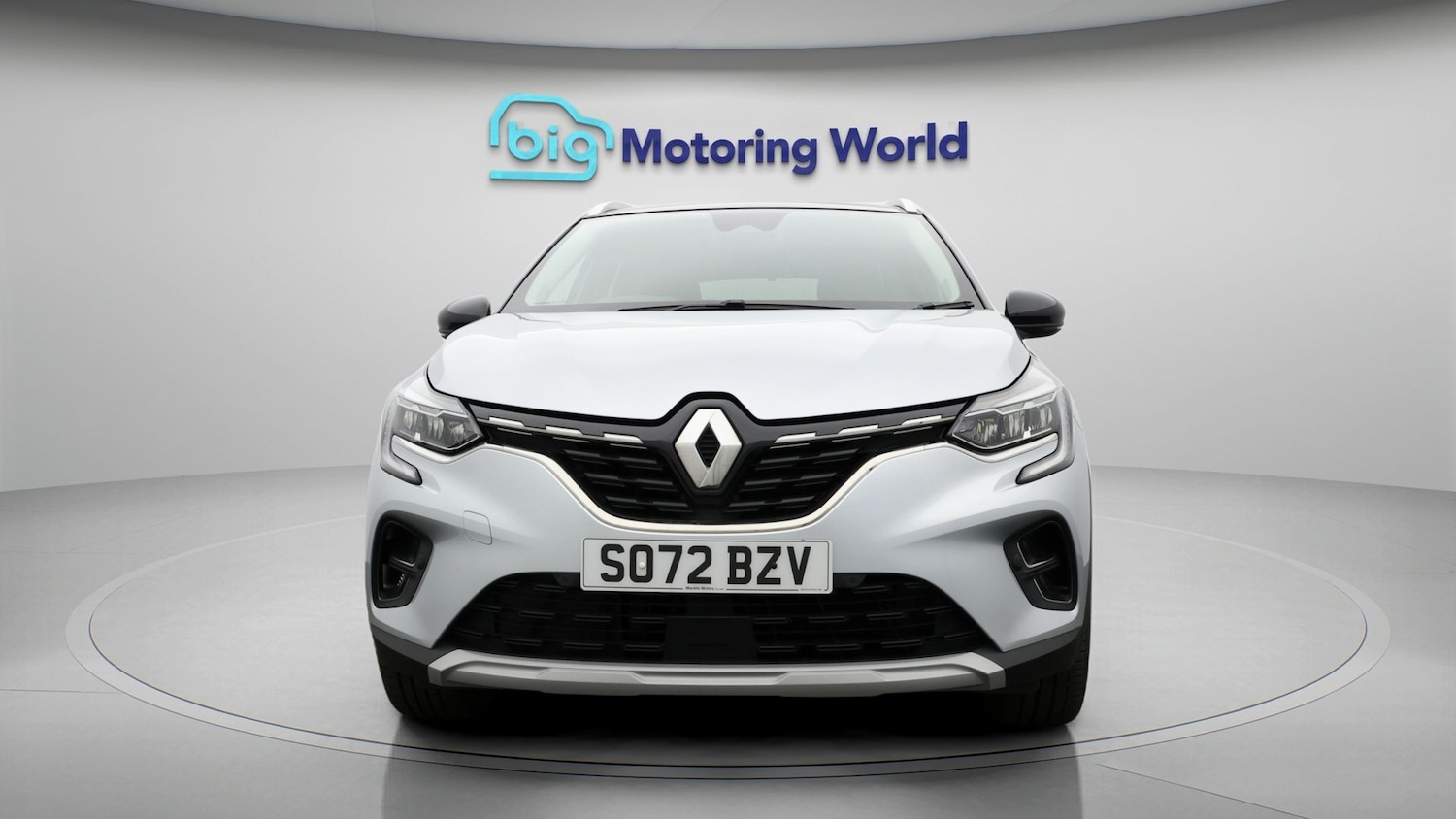Used Renault Captur 2023 for sale - 77891823: Photo 2