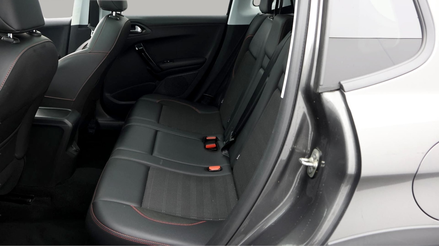 Used Peugeot 2008 2019 for sale - 77764319: Photo 16