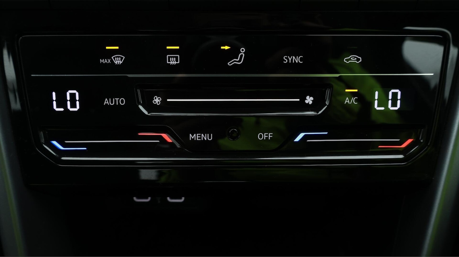 Used Volkswagen T-Roc 2024 for sale - 76380673: Photo 12