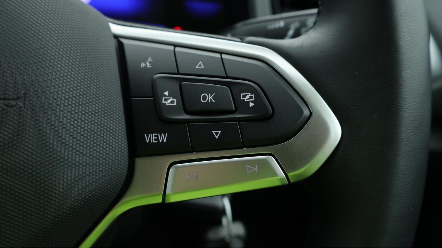 Used Volkswagen T-Roc 2024 for sale - 76380673: Photo 22