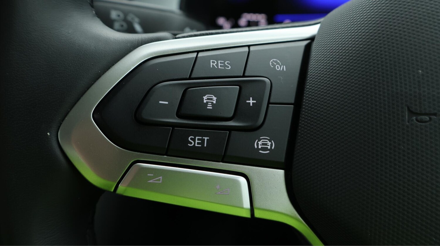 Used Volkswagen T-Roc 2024 for sale - 76380673: Photo 23