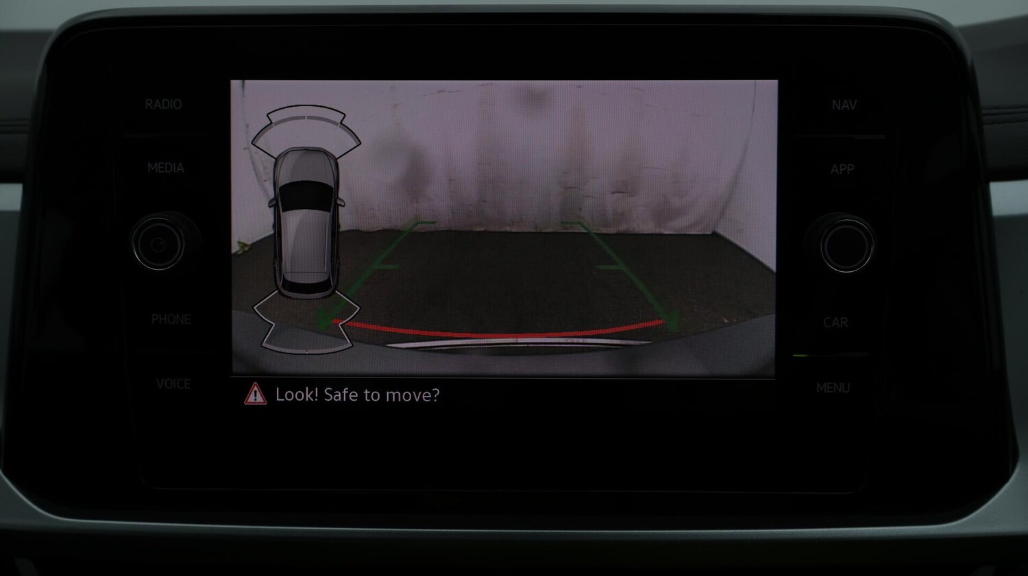 Used Volkswagen T-Roc 2024 for sale - 76380673: Photo 24