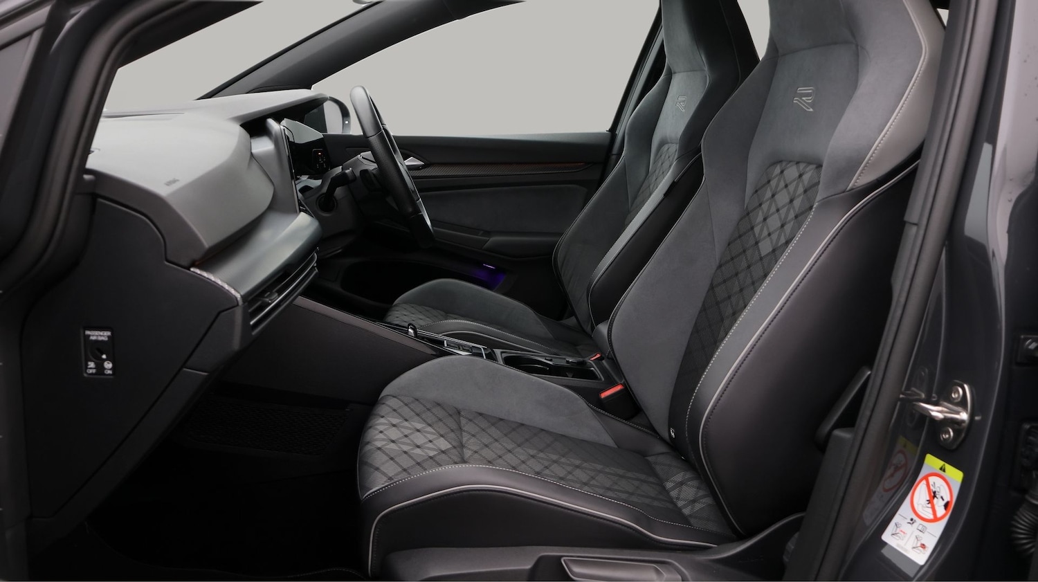 Used Volkswagen Golf 2024 for sale - 77420836: Photo 14