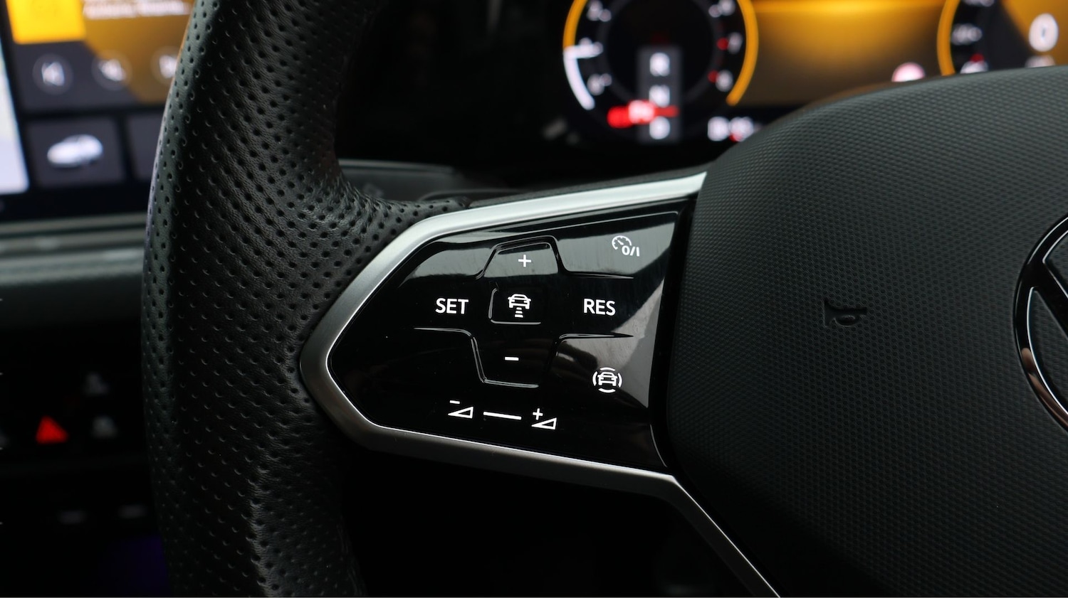 Used Volkswagen Golf 2024 for sale - 77420836: Photo 24