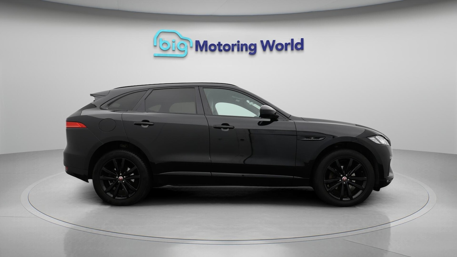Used Jaguar F-Pace 2020 for sale - 76522274: Photo 9