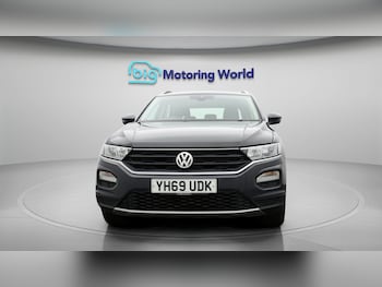 Used Volkswagen T-Roc 2019 for sale - 78748406: Photo