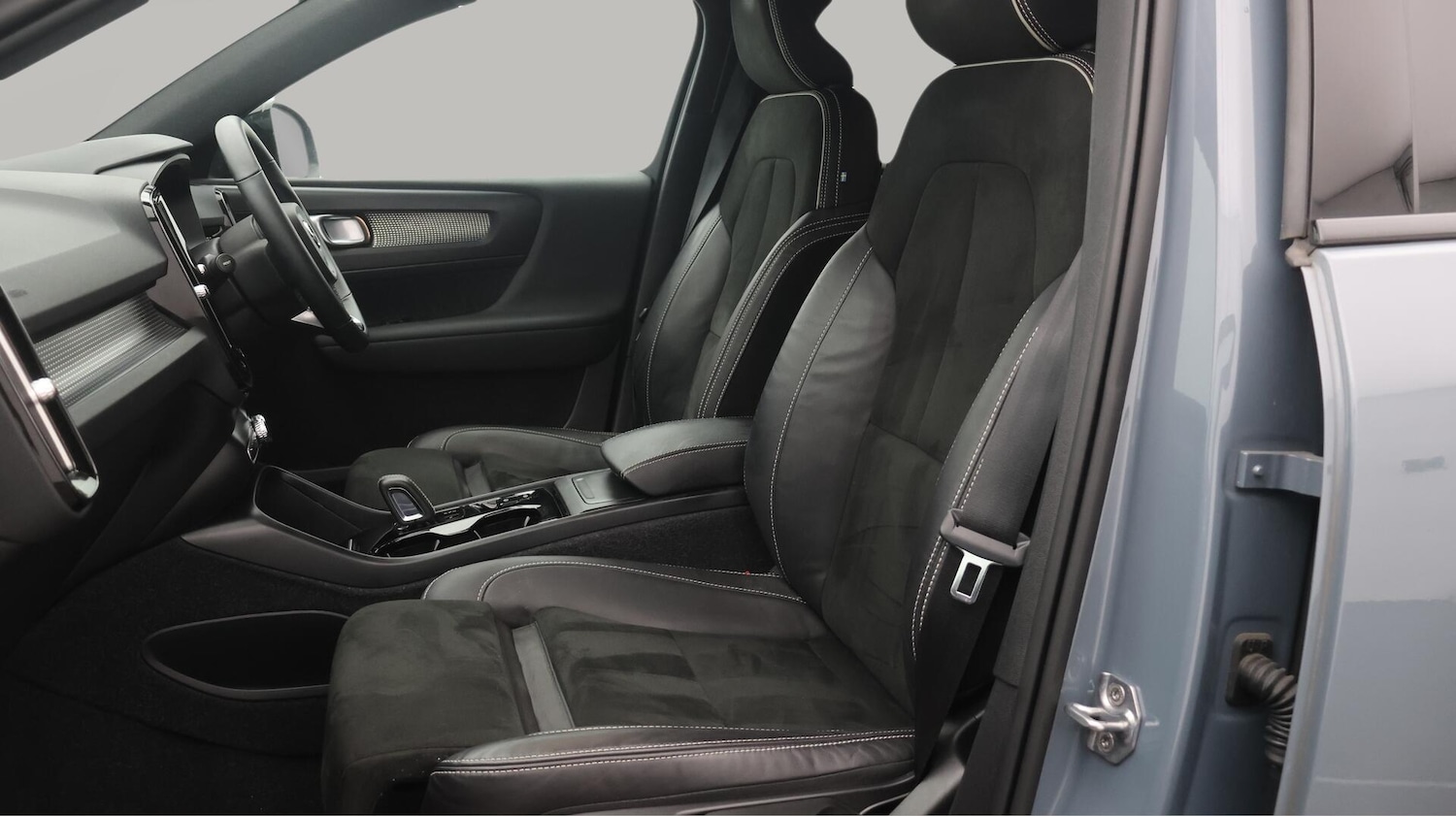 Used Volvo XC40 2021 for sale - 76381008: Photo 14